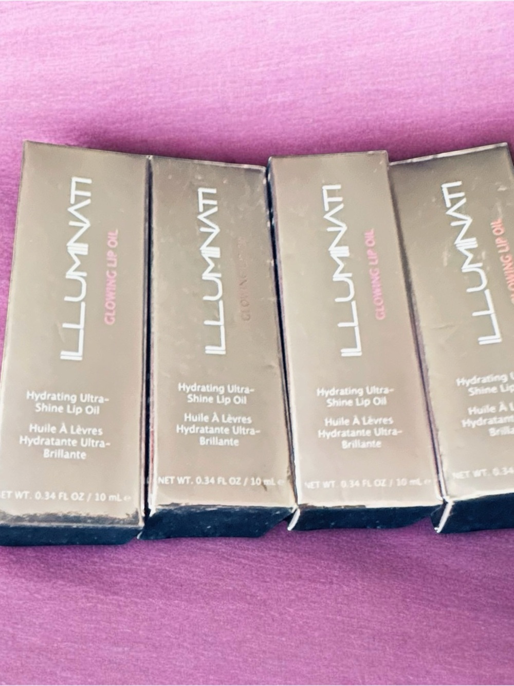 Illuminating Hydrating Lip Oil - bundle of 4 - Picture 3 of 4